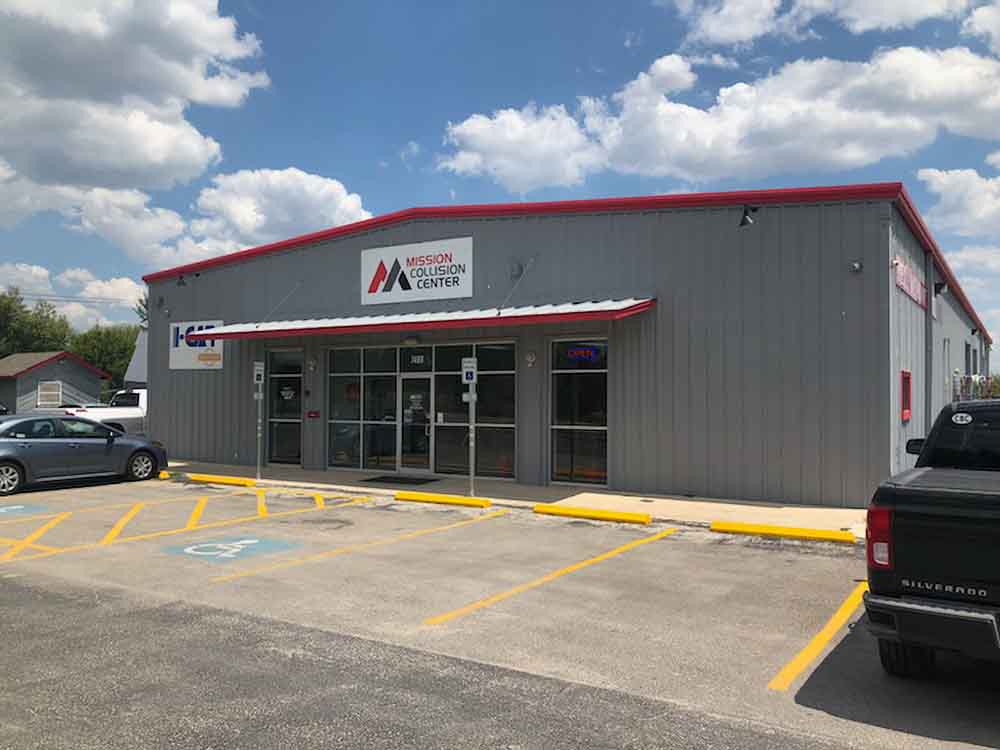 Mission Collision Centers Exterior